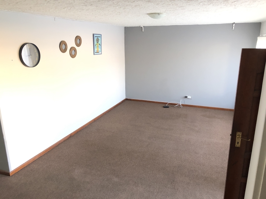 3 Bedroom Property for Sale in Cambridge Eastern Cape